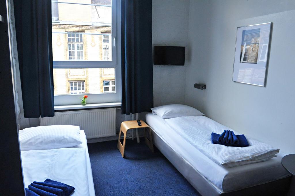 Hotel Transit Berlin Room photo